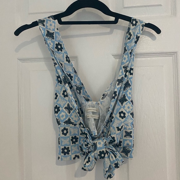 Trendy urban outfitters top - Picture 2 of 3